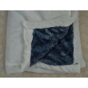 Momentum Brands Baby Blanket White Blue Plush Soft Security Lovey